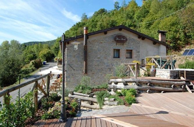 Spino Fiorito Stay Casola in Lunigiana Bagian luar foto